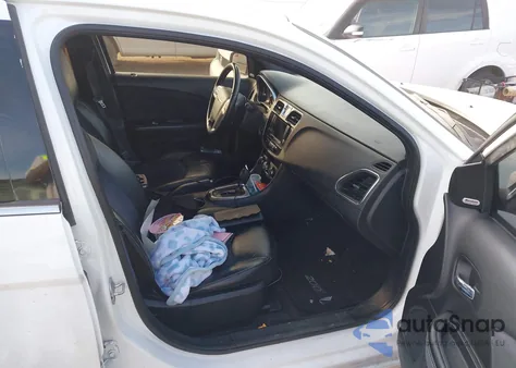 2011 Chrysler 200 S from USA, damaged, VIN 1C3BC8FGXBN624353